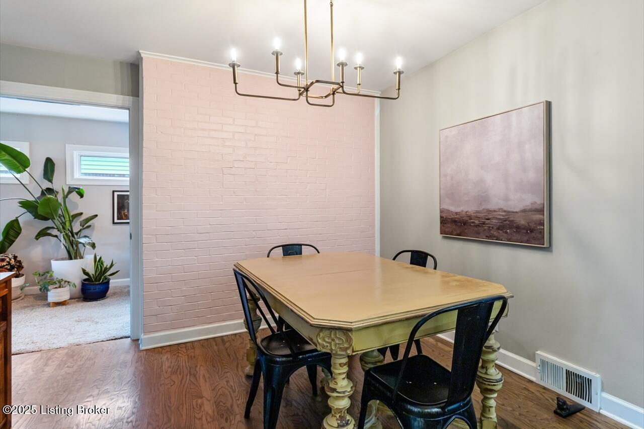226 Alcott Road Louisville, KY 40207 - Photo 10 of 48 226 Alcott Rd - 18