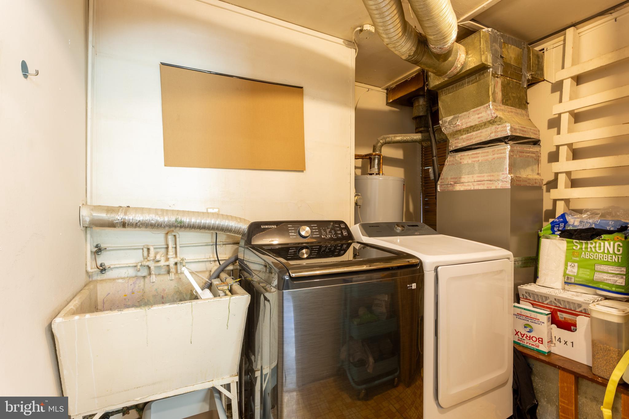 103 South Reed Street Bel Air, MD 21014 - Photo 11 of 36 a utility room with dryer and washer