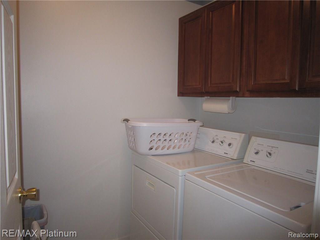 4663 Summer Ridge Drive Howell, MI 48843 - Photo 9 of 20 MAIN FLOOR LAUNDRY ROOM