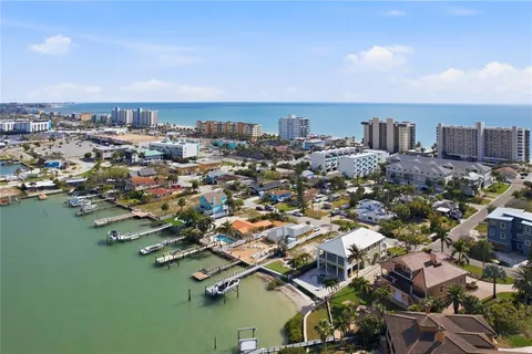 $569,000 | 15424 2nd Street East, Madeira Beach, FL 33708
