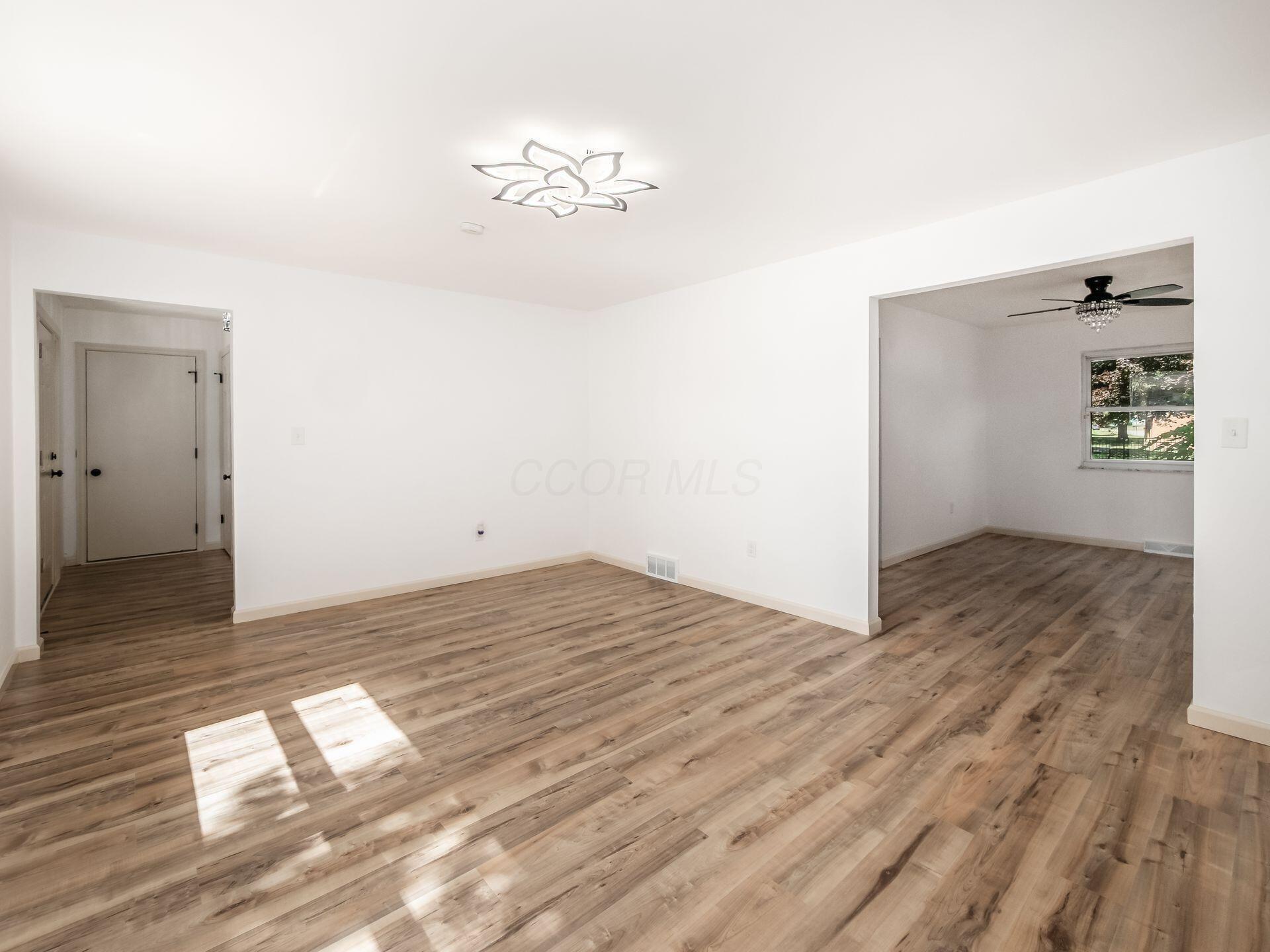 856 Cummington Road Columbus, OH 43213 - Photo 12 of 75 011_de40_A 856 Cummington 014