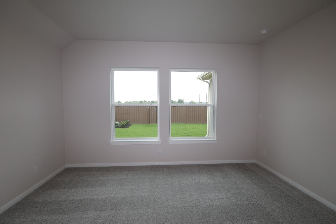 110 Afton June Drive Rosenberg, TX 77471 - Photo 11 of 19 an empty room with a window