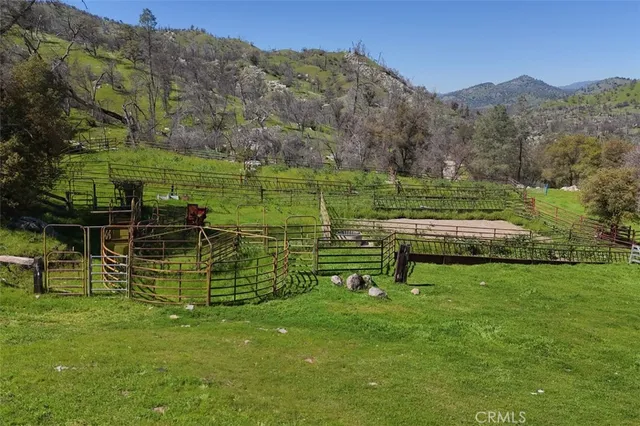 $3,200,000 | 39249 Road 800, Raymond, CA 93653