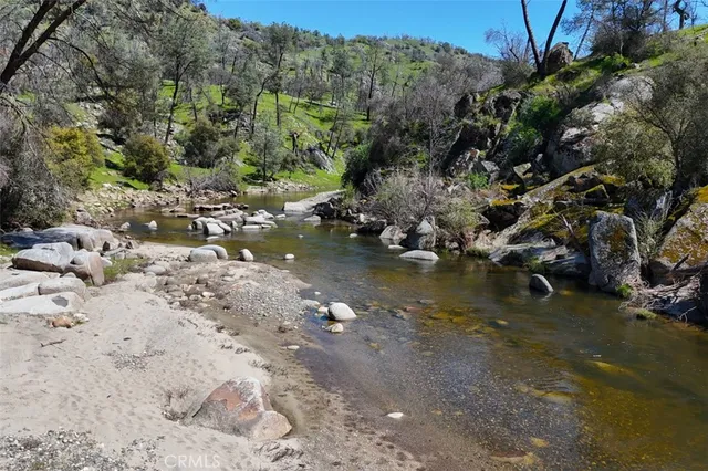 $3,200,000 | 39249 Road 800, Raymond, CA 93653