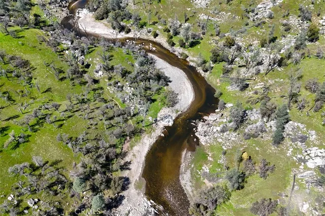 $3,200,000 | 39249 Road 800, Raymond, CA 93653