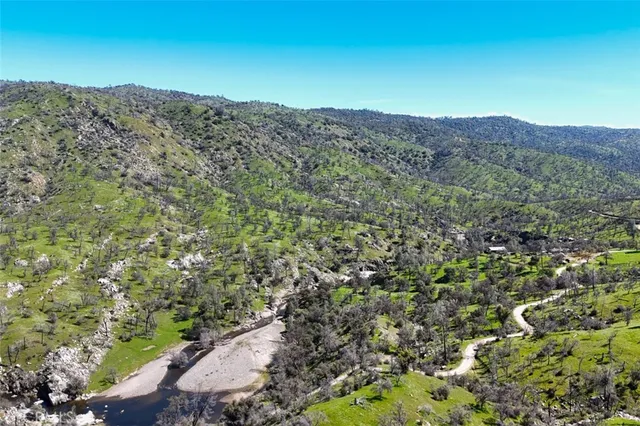 $3,200,000 | 39249 Road 800, Raymond, CA 93653