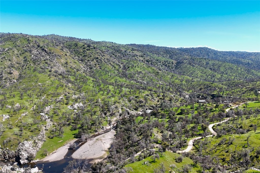 39249 Road 800 Raymond, CA 93653 - Photo 34 of 36