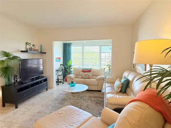 $117,500 | 6650 Royal Palm Boulevard, Unit 311C, Pompano Beach, FL 33063