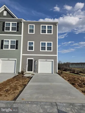 $1,950 | 137 Kinkade Court, Martinsburg, WV 25403