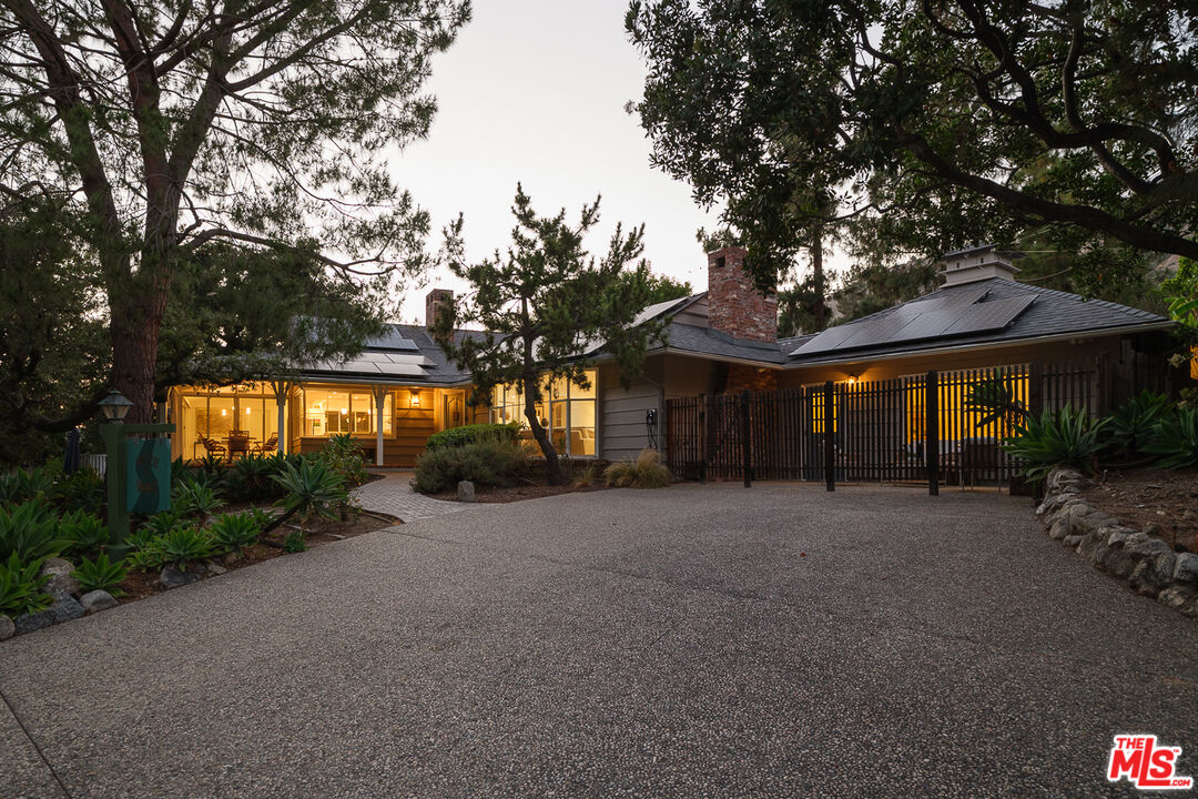 1955 Windover Road Pasadena, CA 91107 - Photo 65 of 73