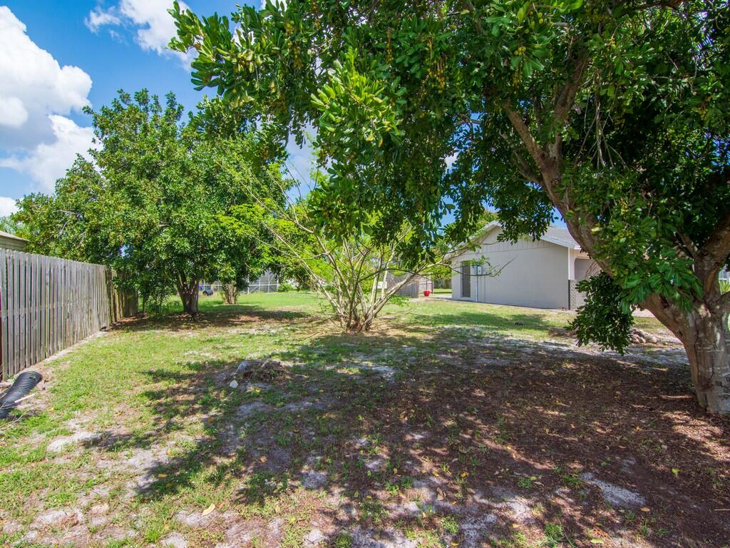 1511 Southeast Portillo Road Port St. Lucie, FL 34952 - Photo 25 of 45 Image22