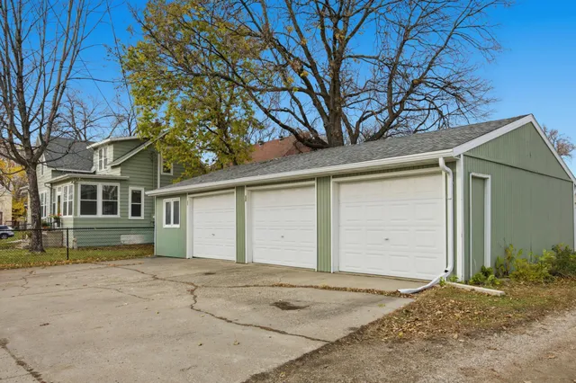 $289,999 | 901 3rd Street North, Fargo, ND 58102