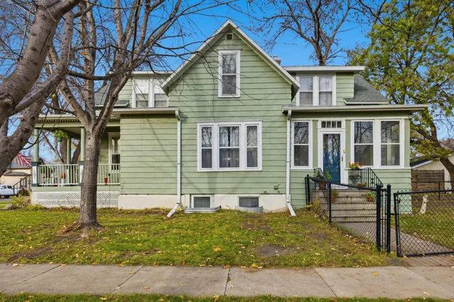 $289,999 | 901 3rd Street North, Fargo, ND 58102