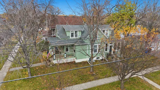 $289,999 | 901 3rd Street North, Fargo, ND 58102