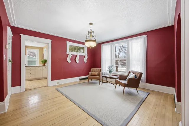 $289,999 | 901 3rd Street North, Fargo, ND 58102