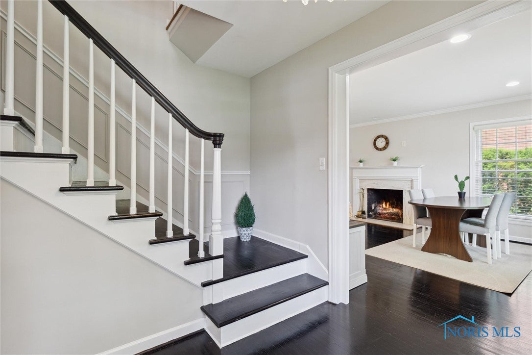 2829 Pembroke Road Toledo, OH 43606 - Photo 2 of 28 Entry
