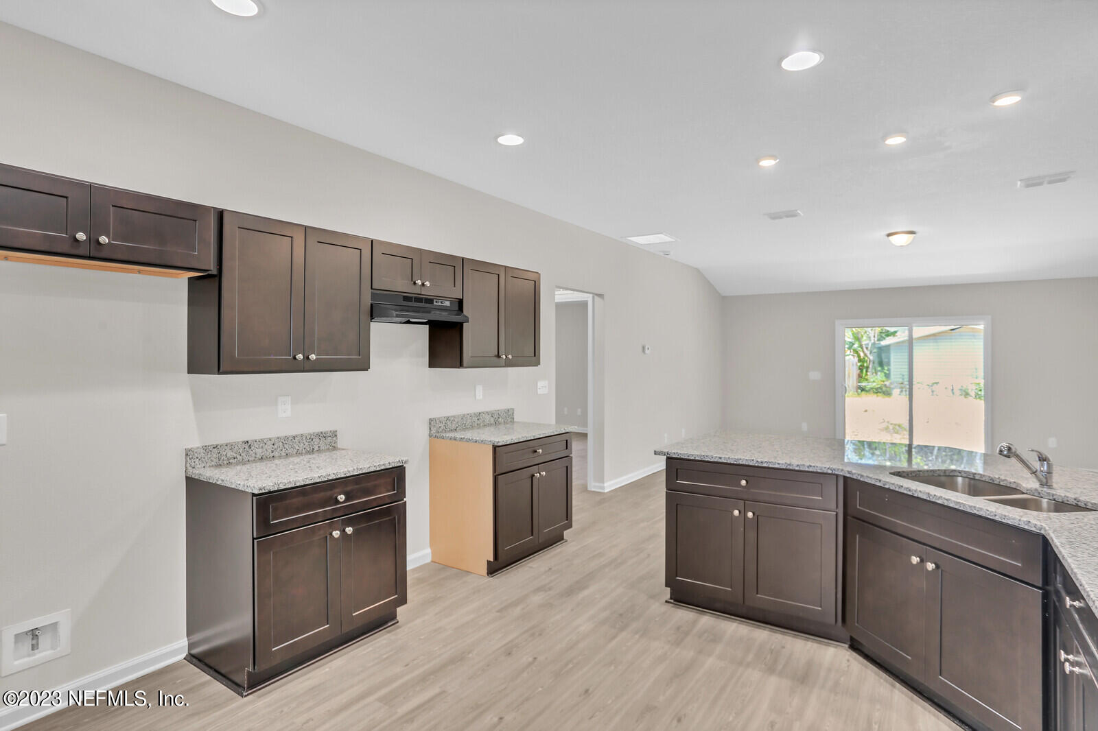 6185 Carlton Road Jacksonville, FL 32244 - Photo 9 of 28 Appliances to be installed