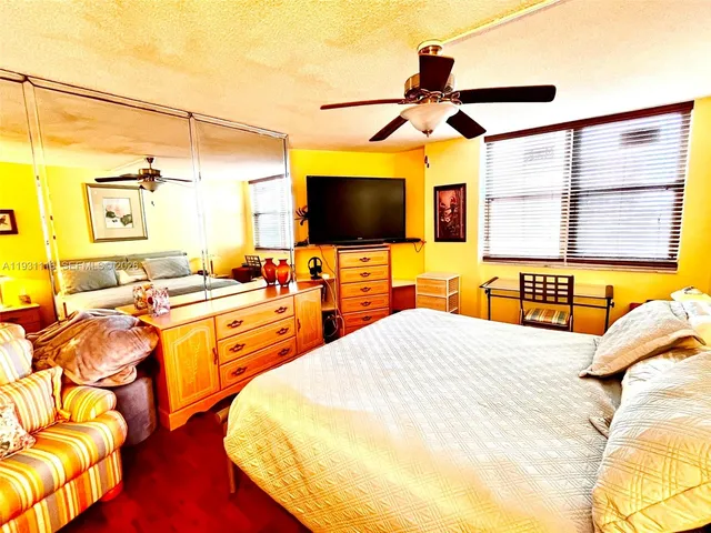 $3,500 | 3180 South Ocean Drive, Unit 204, Hallandale Beach, FL 33009