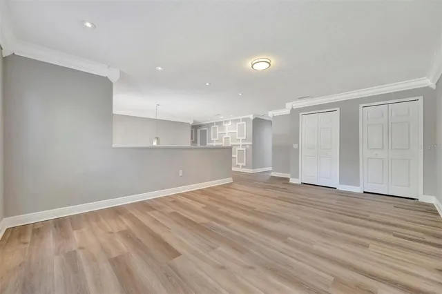 $650,000 | 2115 Valrico Heights Boulevard, Valrico, FL 33594