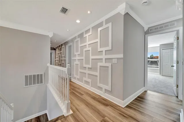 $650,000 | 2115 Valrico Heights Boulevard, Valrico, FL 33594