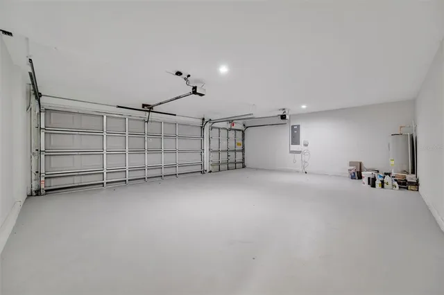 $650,000 | 2115 Valrico Heights Boulevard, Valrico, FL 33594