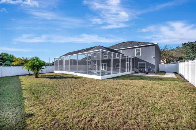 $650,000 | 2115 Valrico Heights Boulevard, Valrico, FL 33594