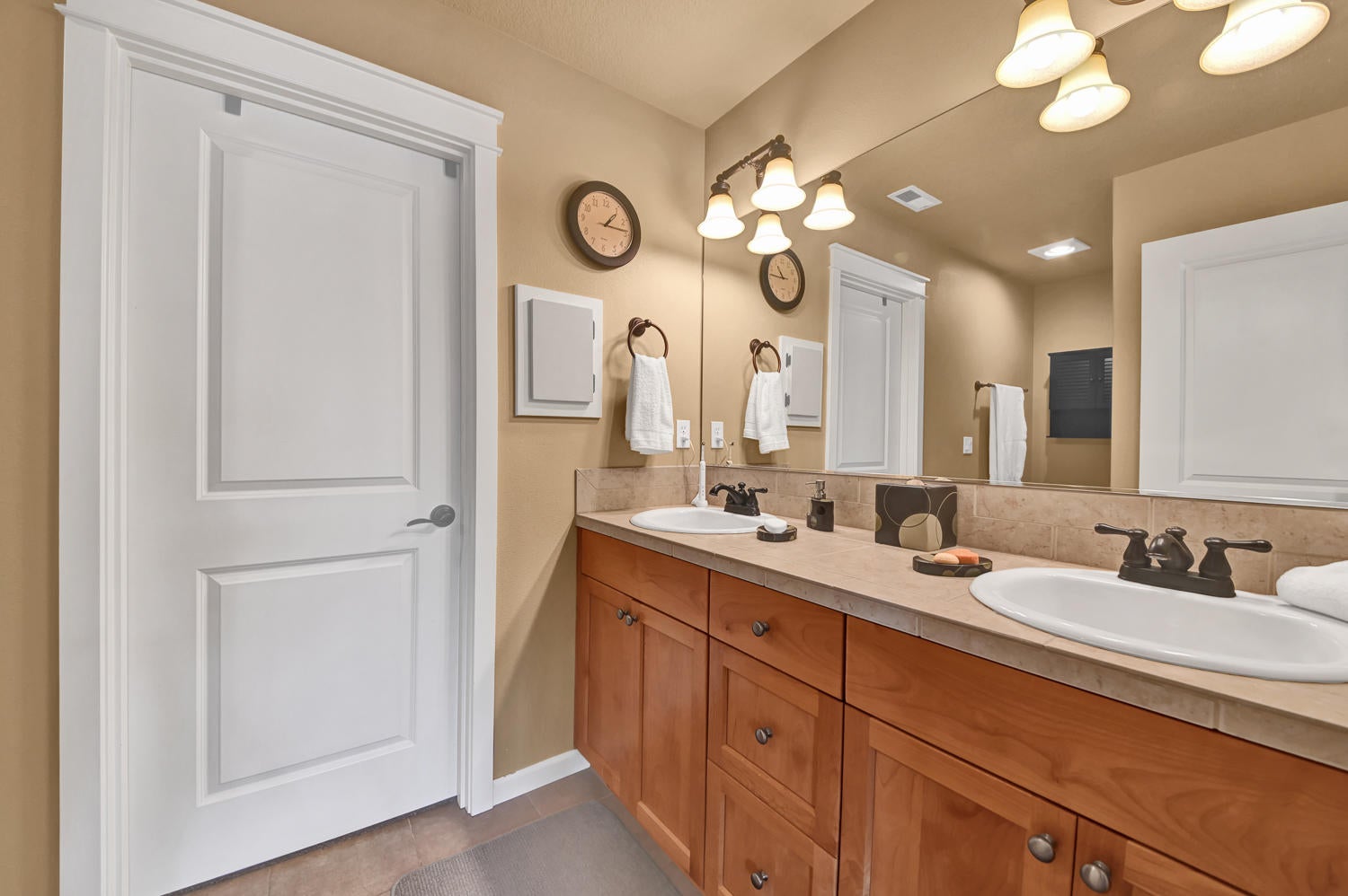 60287 Addie Triplett Loop Bend, OR 97702 - Photo 12 of 23 12
