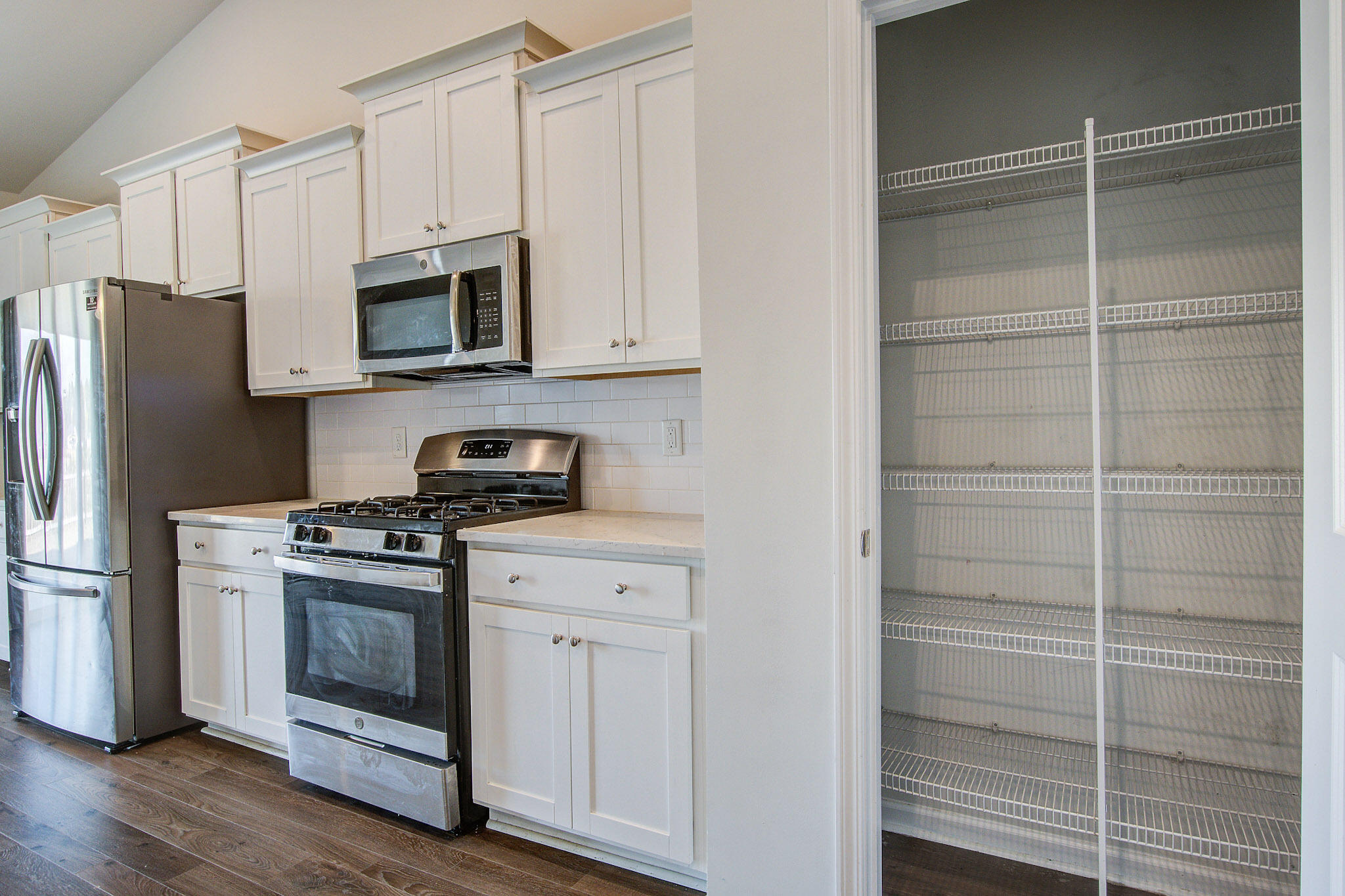 414 Squire Pope Road Summerville, SC 29486 - Photo 14 of 33 12-414 (12)