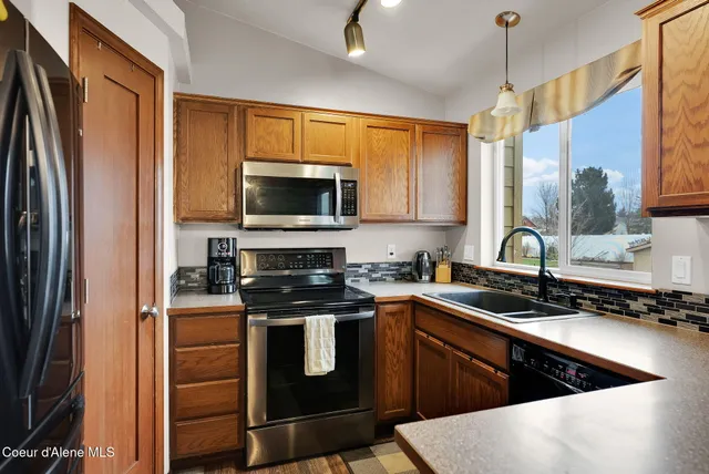 $525,000 | 2118 Teanaway Drive, Post Falls, ID 83854