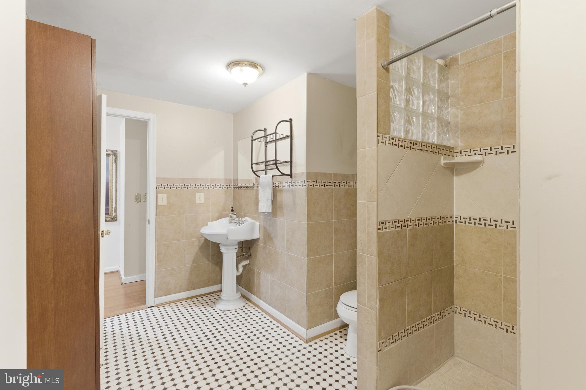 19201 Forest Brook Road Germantown, MD 20874 - Photo 45 of 60
