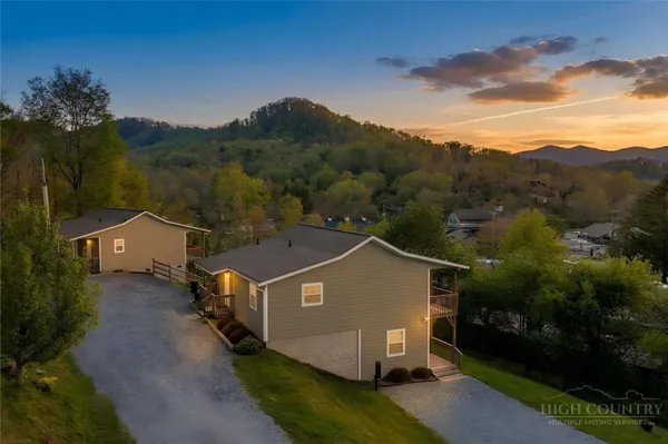 $1,395,000 | 164 Apple Blossom Lane, Banner Elk, NC 28604