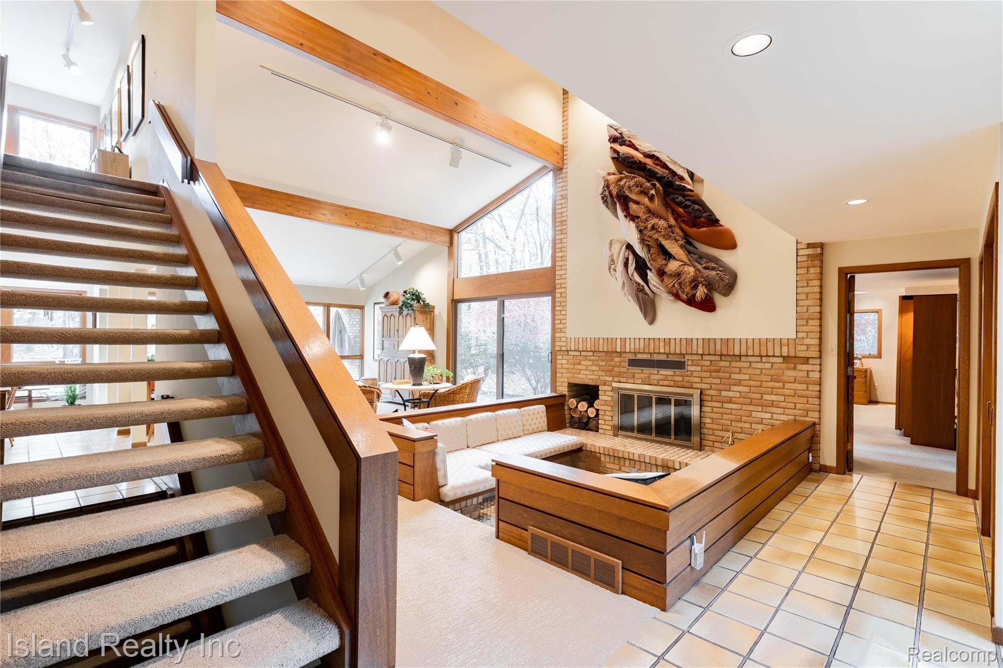 8747 Bridge Road Grosse Ile, MI 48138 - Photo 19 of 38 8747 Bridge Rd, Grosse Ile (9 of 45).jpg