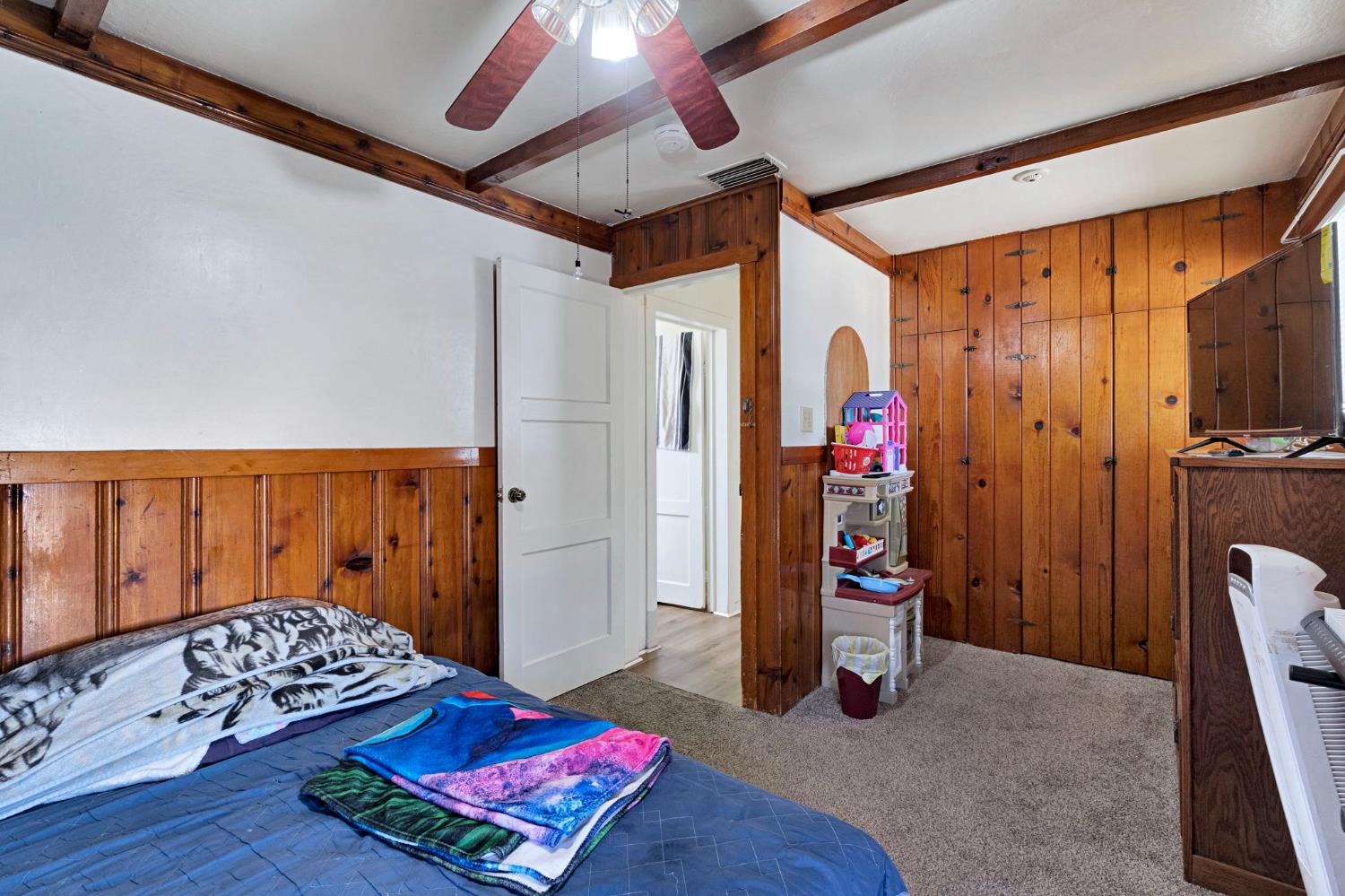 516 West 7th Street Madera, CA 93637 - Photo 17 of 34
