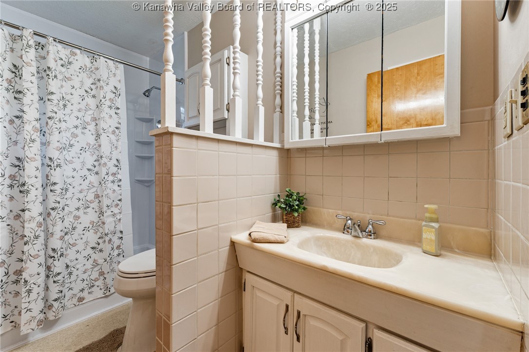 2003 Martins Branch Road Charleston, WV 25312 - Photo 15 of 31 Gallery Image 15