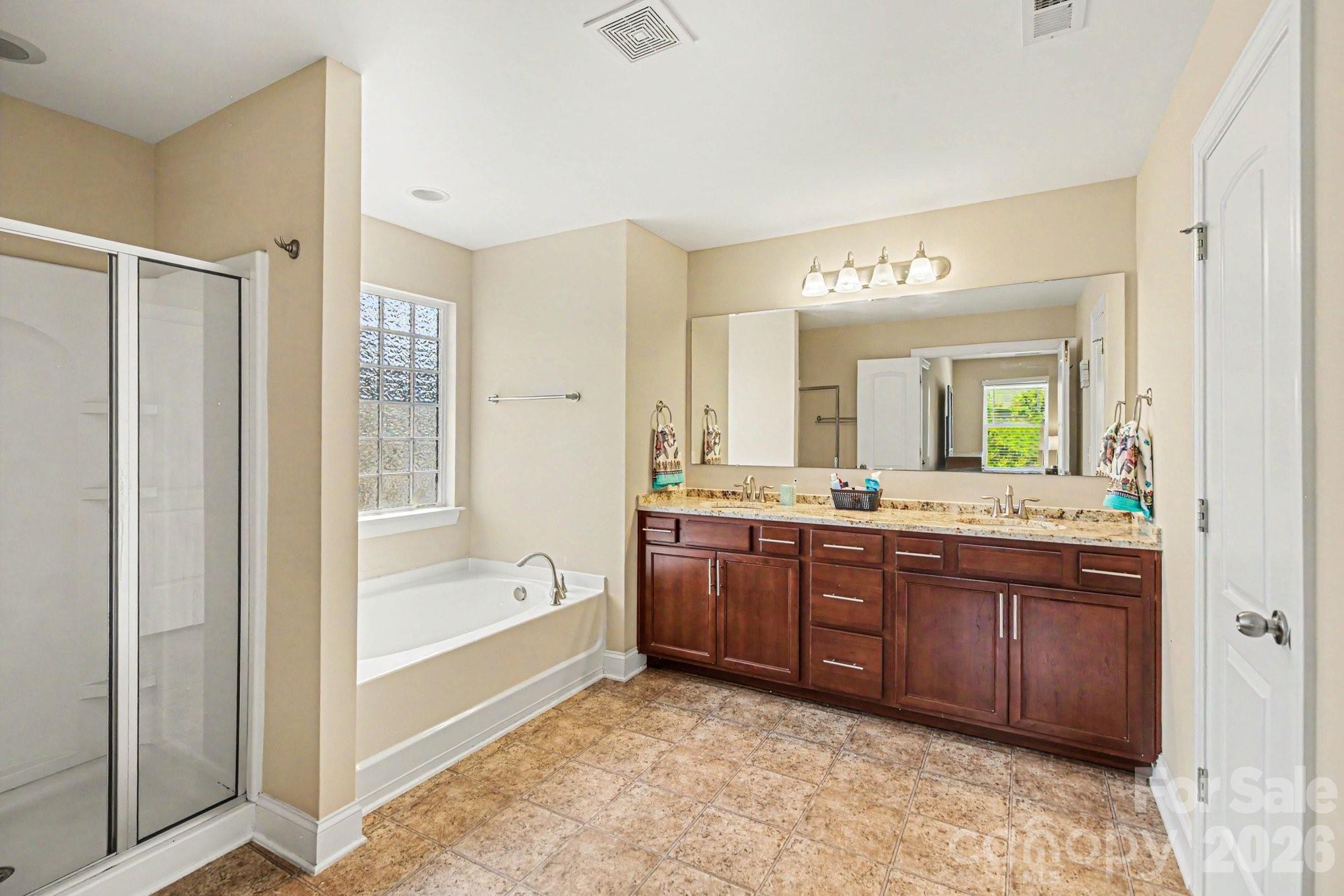 2506 Copperleaf Court High Point, NC 27265 - Photo 21 of 36