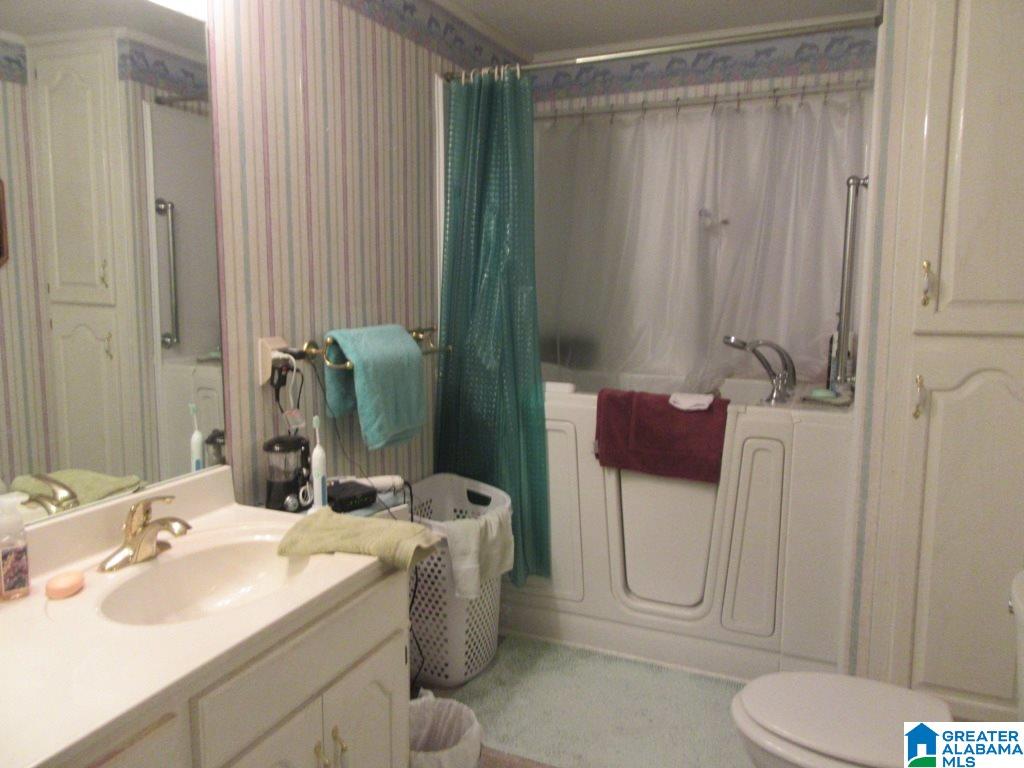 905 Brecon Access Road Talladega, AL 35160 - Photo 19 of 30