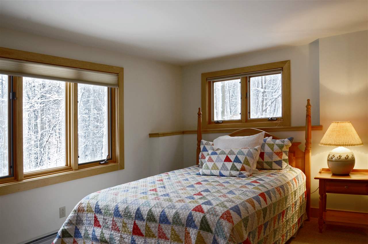 621 Old Ridge Road Winhall, VT 05340 - Photo 4 of 10