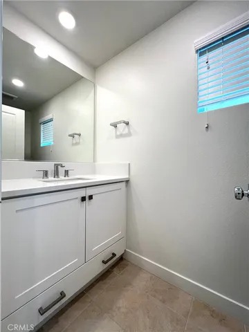 $4,200 | 1645 West Lincoln Avenue, Unit 101, Anaheim, CA 92801