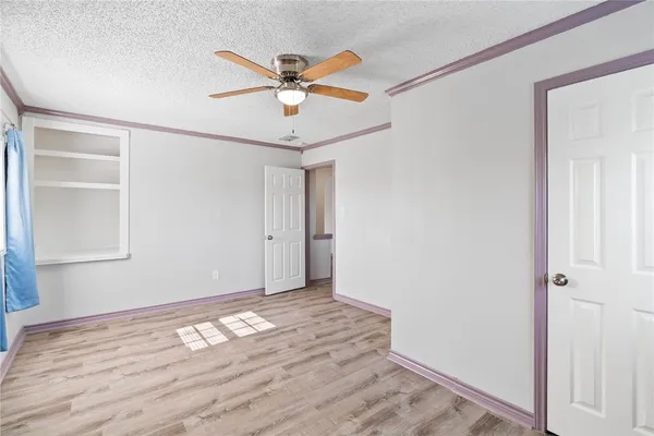 $2,400 | 5305 Bonner Drive, Corpus Christi, TX 78411