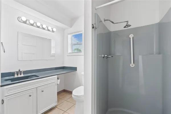 $2,400 | 5305 Bonner Drive, Corpus Christi, TX 78411