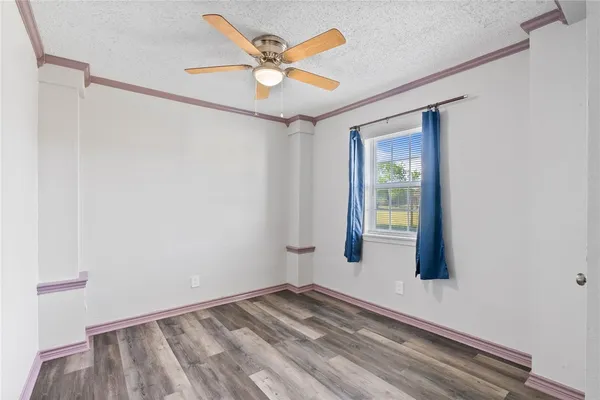 $2,400 | 5305 Bonner Drive, Corpus Christi, TX 78411