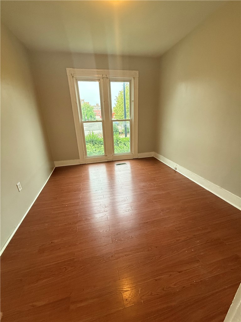 188-190 Charlotte Street, Unit 188 Rochester, NY 14607 - Photo 20 of 46 188 Down Bedroom 1