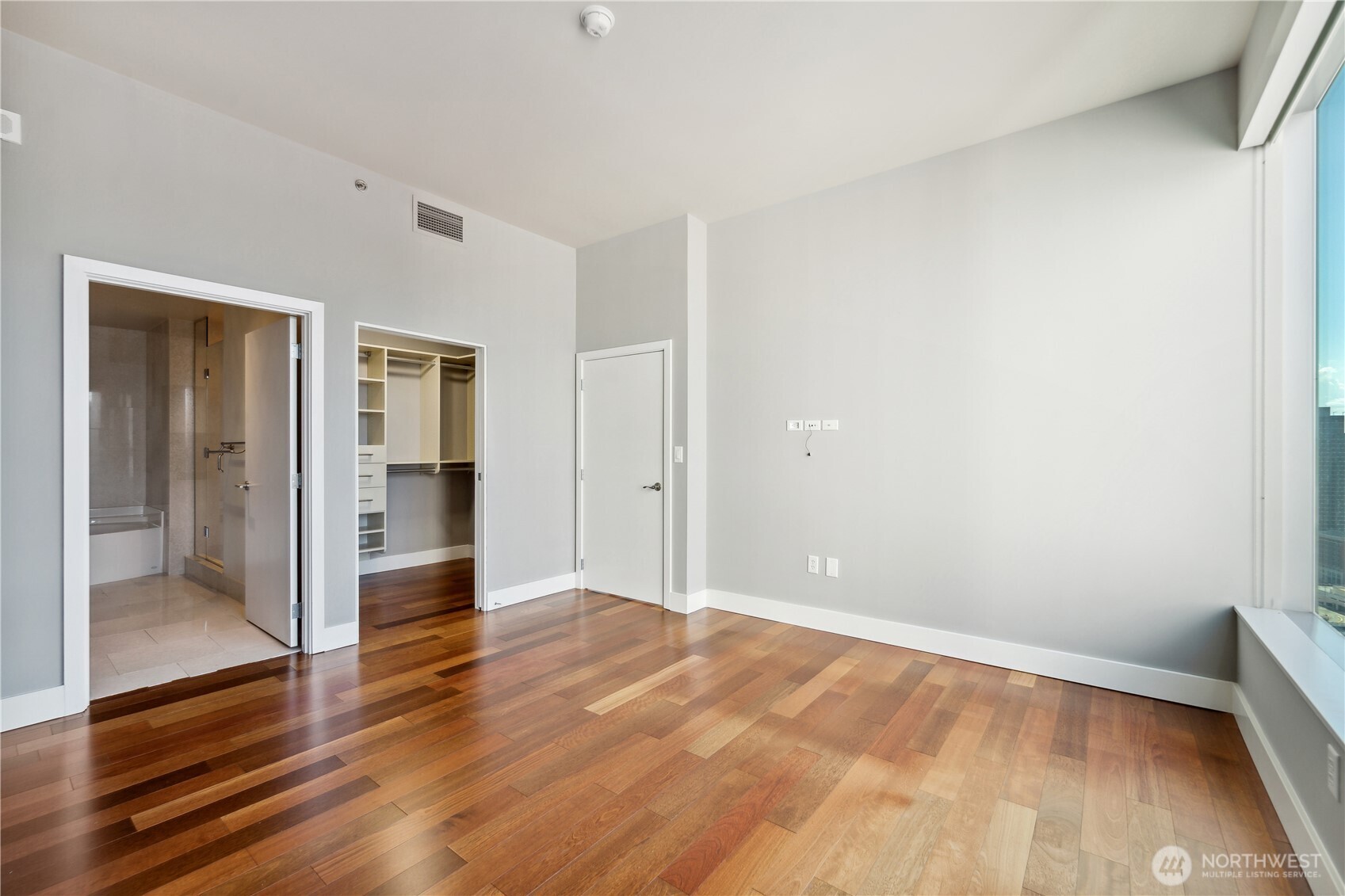 737 Olive Way, Unit 3100 Seattle, WA 98101 - Photo 18 of 33