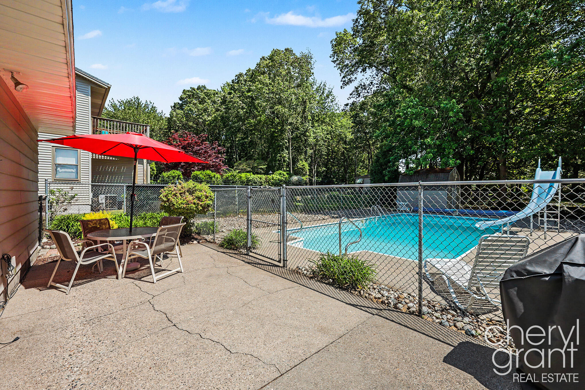 15888 Vinecrest Street Spring Lake, MI 49456 - Photo 28 of 39 Patio/Pool