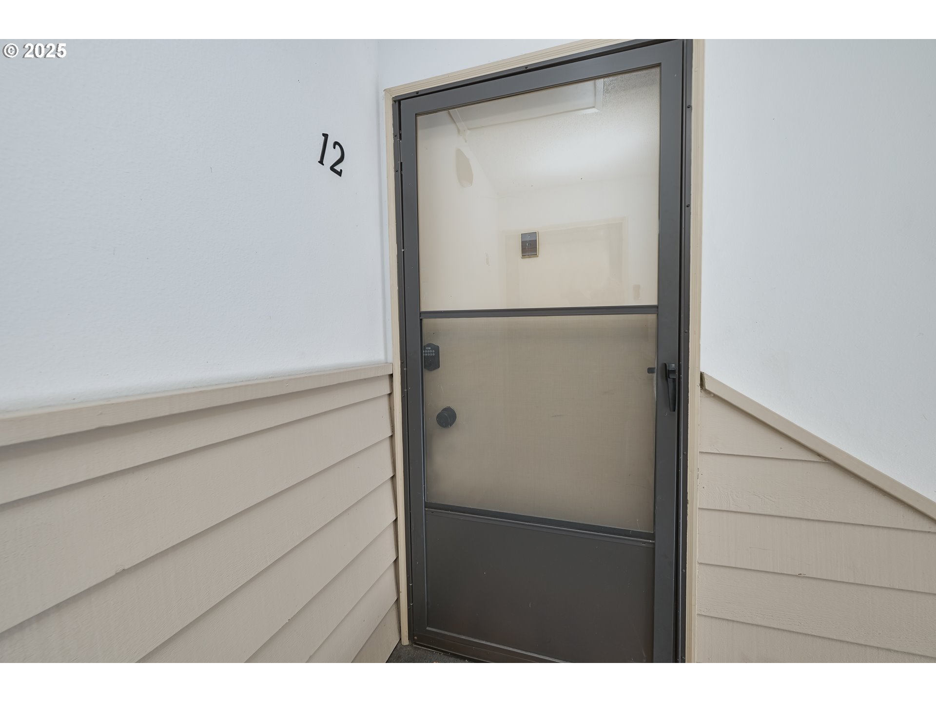 200 Southwest Florence Avenue, Unit D12 Gresham, OR 97080 - Photo 16 of 24