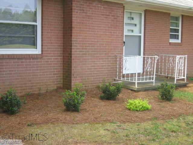 1872 Highway 770 Sandy Ridge, NC 27046 - Photo 2 of 9 Exterior Front.