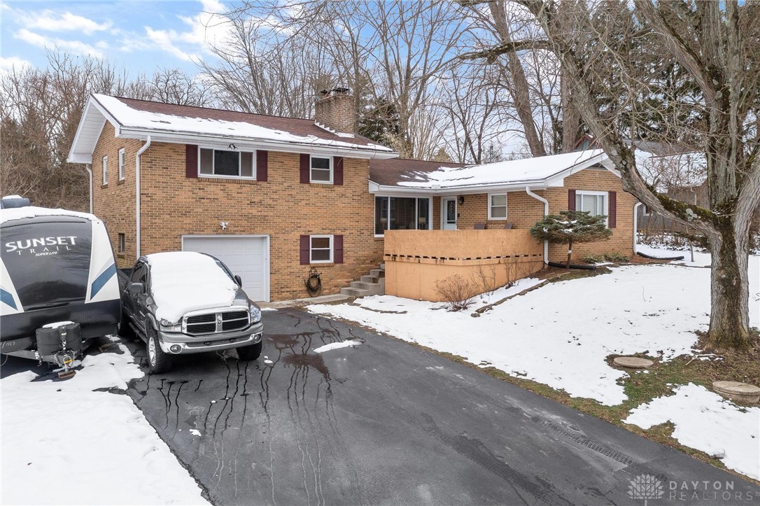 5176 South Tecumseh Road Springfield, OH 45502 - Photo 2 of 50 Gallery Image 2