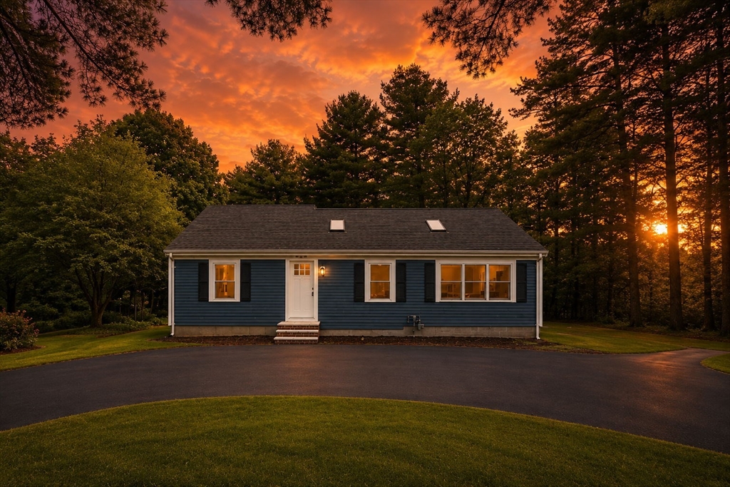 22 Randall Road Mattapoisett, MA 02739 - Photo 3 of 29 Gallery Image 3
