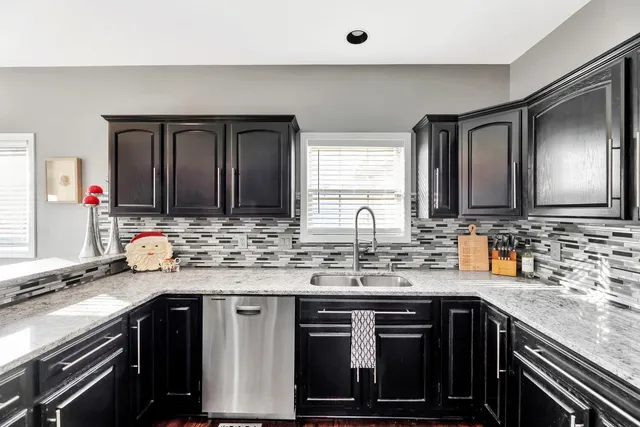 $367,500 | 827 North Bristol Court, Wichita, KS 67206