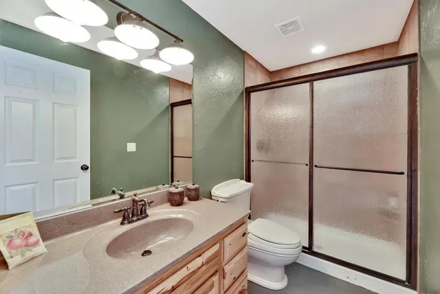 $367,500 | 827 North Bristol Court, Wichita, KS 67206